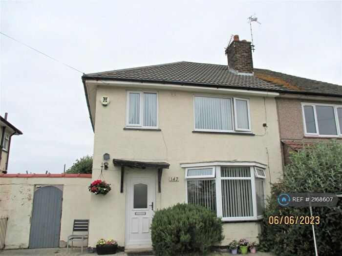 3 Bedroom Semi-Detached House To Rent In Pasture Avenue, Wirral, CH46