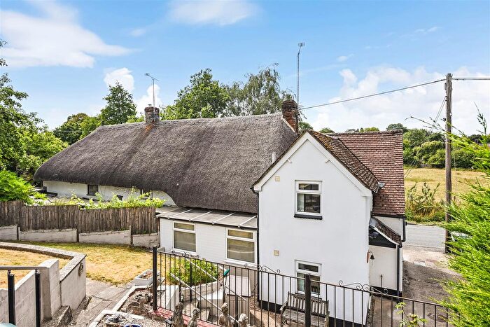 2 Bedroom Cottage For Sale In Ludgershall Road, Collingbourne Ducis, Marlborough, SN8