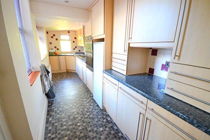 2 Bedroom End Of Terrace House To Rent In Mansfield Road, Intake, S12