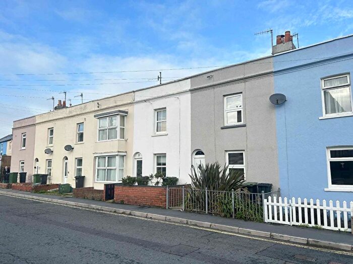 2 Bedroom Terraced House For Sale In Rodwell Avenue, Weymouth, DT4