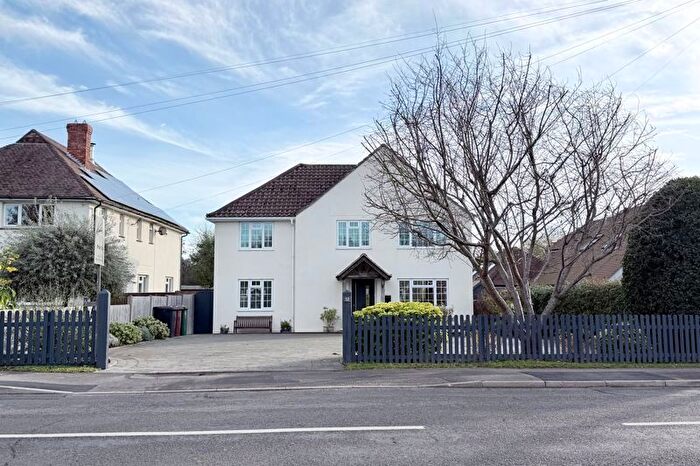 4 Bedroom Detached House For Sale In Salthill Road, Chichester, PO19