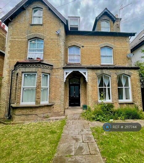 1 Bedroom Flat To Rent In Woodside Road, Sutton, SM1