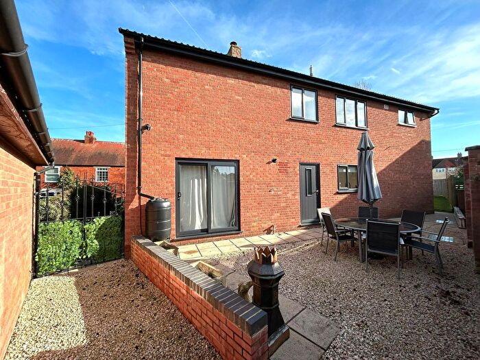 4 Bedroom Detached House For Sale In West End Lane, Potton, SG19