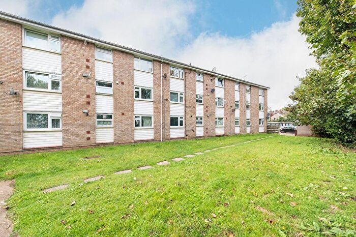 1 Bedroom Flat For Sale In Hope Park, Bromley, BR1