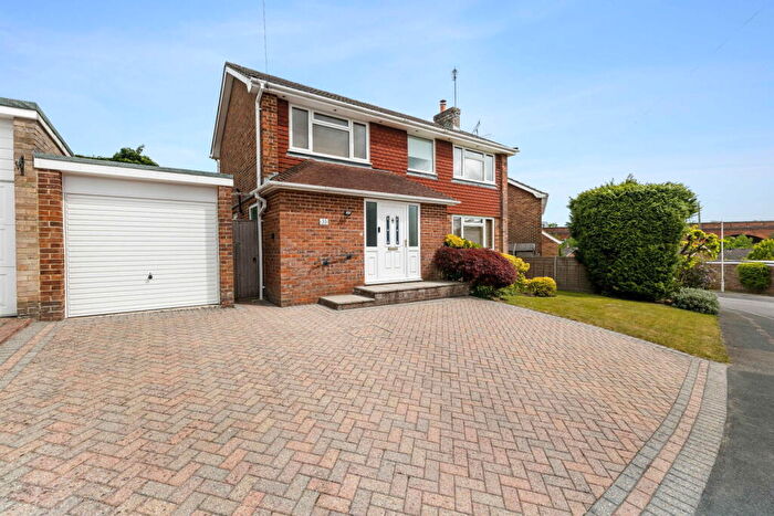 4 Bedroom Detached House For Sale In Milton Crescent, East Grinstead, RH19