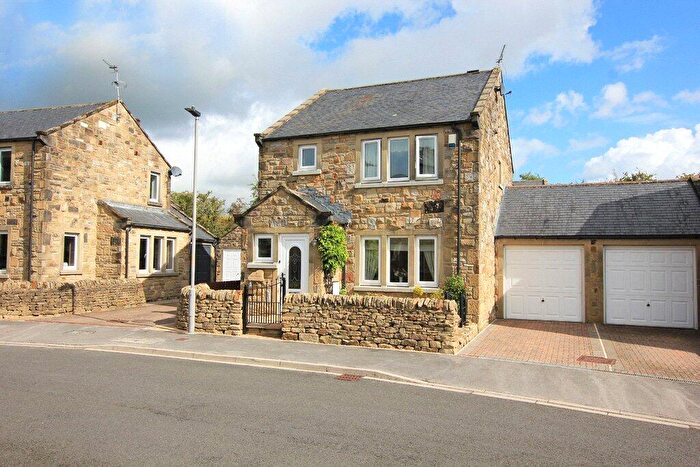 3 Bedroom Link Detached House For Sale In Newton Way, Hellifield, BD23