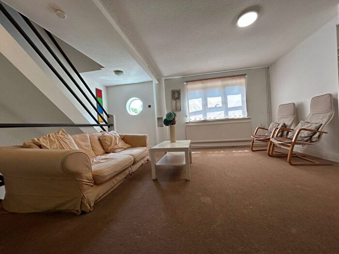 4 Bedroom Terraced House To Rent In Spindle Street, Foleshill, Coventry, CV1