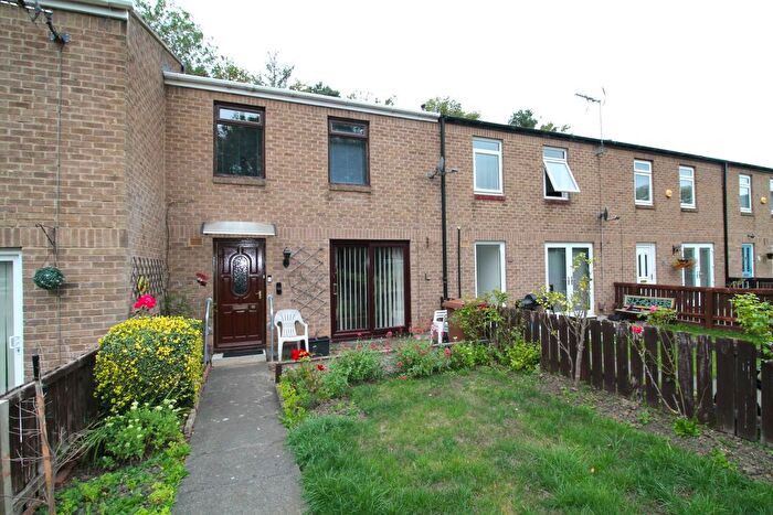 3 Bedroom Terraced House For Sale In Chestnut Avenue, Harraton, Washington, NE38