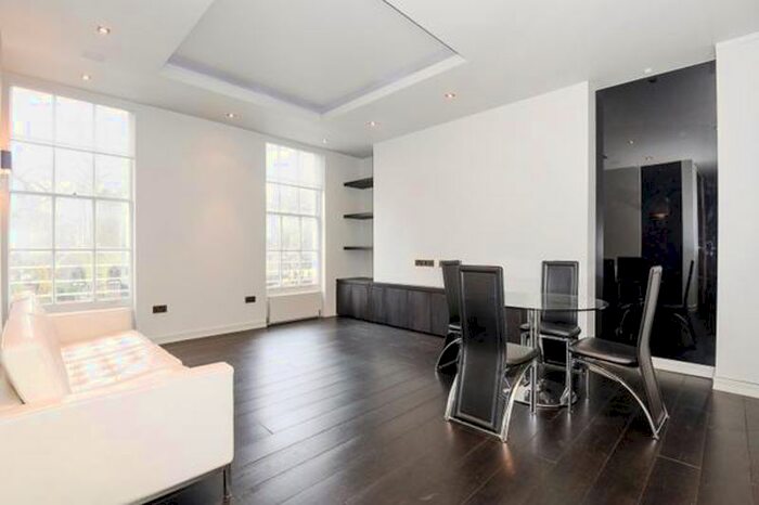 2 Bedroom Flat To Rent In Myddelton Square, Angel, EC1R