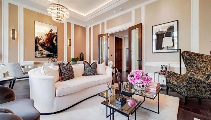 2 Bedroom Flat To Rent In Prince Of Wales Terrace, Kensington, W8