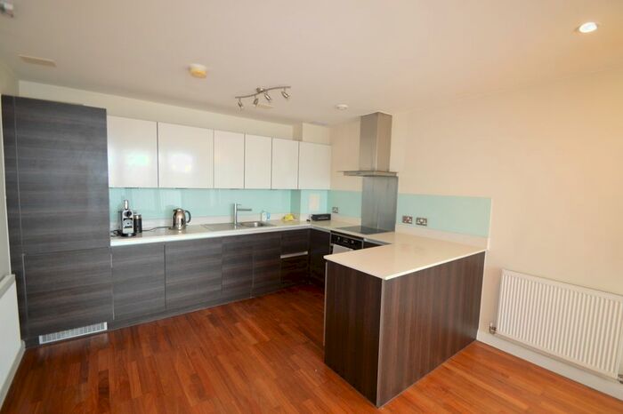 2 Bedroom Flat To Rent In Stanley Road, London, SW19