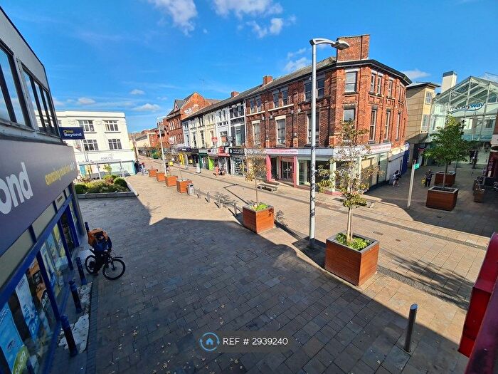2 Bedroom Flat To Rent In Princes Street, Stockport, SK1