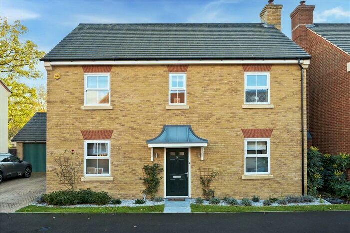 4 Bedroom Detached House To Rent In Great Barn Crescent, West End, Woking, Surrey, GU24