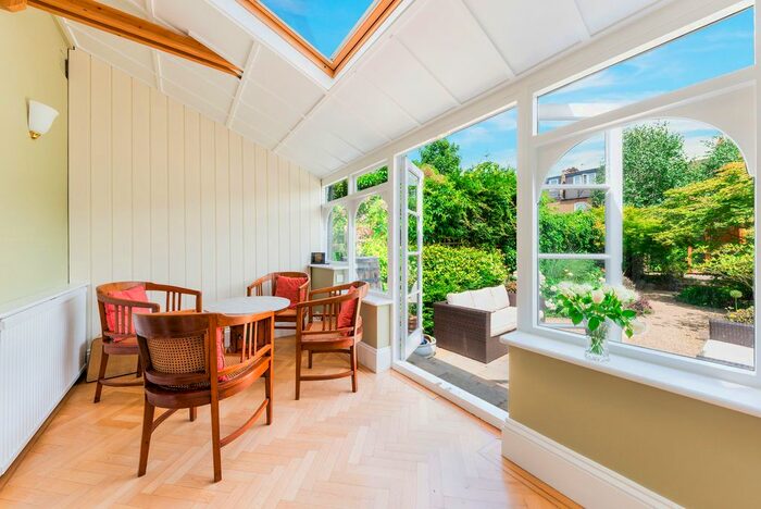 3 Bedroom Property To Rent In Lambton Road, London, SW20