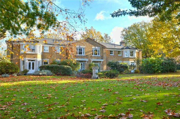 2 Bedroom Apartment To Rent In Cedars Close, Belmont Hill, London, SE13