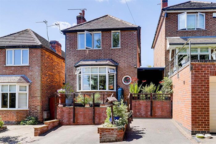 3 Bedroom Detached House For Sale In Skithorne Rise, Lowdham, Nottinghamshire, NG14