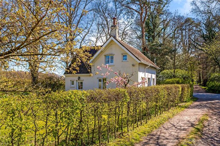 3 Bedroom Detached House To Rent In Eynsham Park, North Leigh, Witney, Oxfordshire, OX29