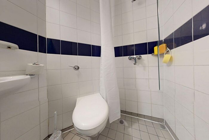 Studio To Rent In Creek Road, London, SE8