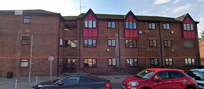 2 Bedroom Flat To Rent In Pascall Court, St. Peters Street, Roath, Cardiff, CF24