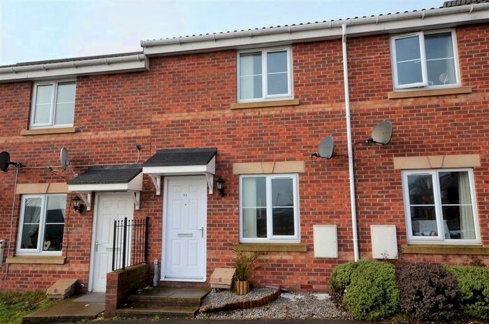 2 Bedroom Town House To Rent In Walton Heights, Liversedge, WF15