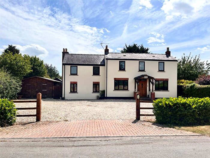 4 Bedroom Detached House For Sale In Bamfurlong Lane, Cheltenham, Gloucestershire, GL51
