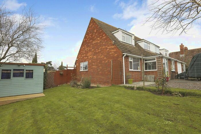 3 Bedroom Semi-Detached House For Sale In Top Street, Charlton, Pershore, Worcestershire WR10