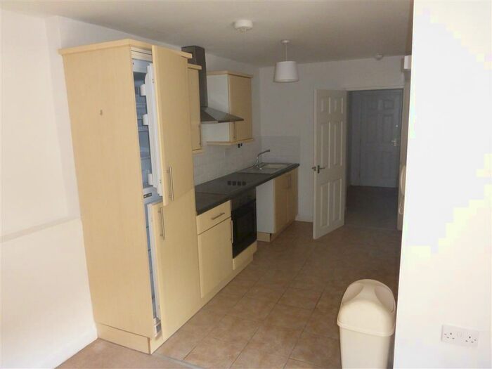 1 Bedroom Property To Rent In London Road, Neath, SA11