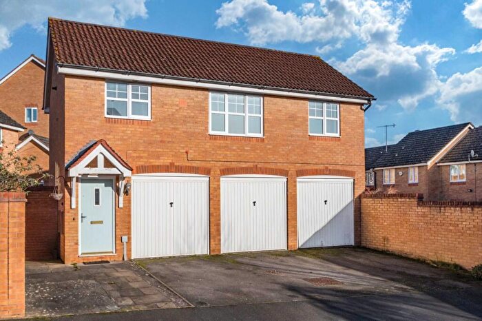 1 Bedroom Apartment For Sale In Steel Close, Bromsgrove, Worcestershire, B60