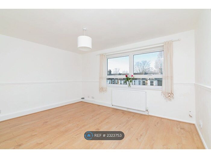 2 Bedroom Flat To Rent In Shelbourne Road, London, N17