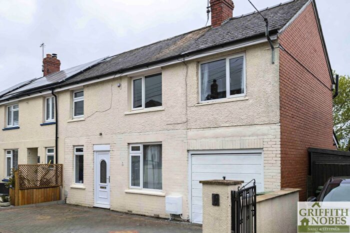 4 Bedroom Semi Detached House For Sale In New Road, Dursley, Gloucestershire, GL11