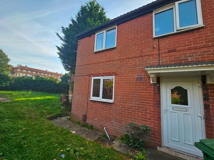 3 Bedroom Semi-Detached House To Rent In Padbury Way, Bolton, BL2