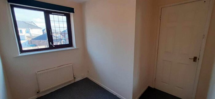 2 Bedroom End Of Terrace House To Rent In Castle Court Castle Street, Grimsby, DN32