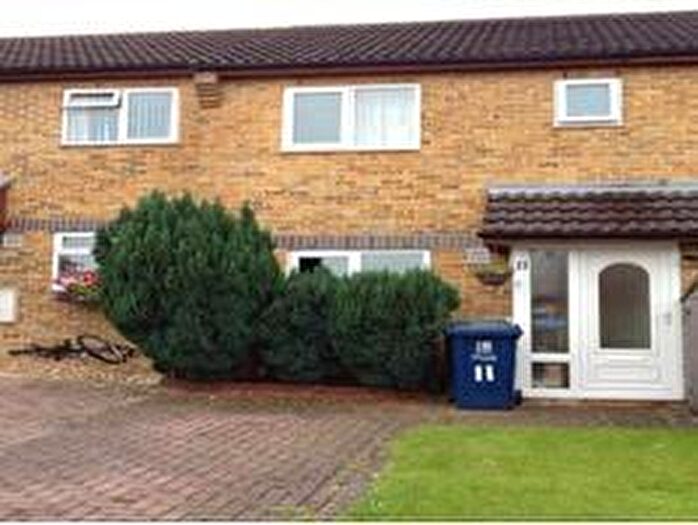 3 Bedroom House To Rent In Greenfinch Close, Greater Leys, OX4