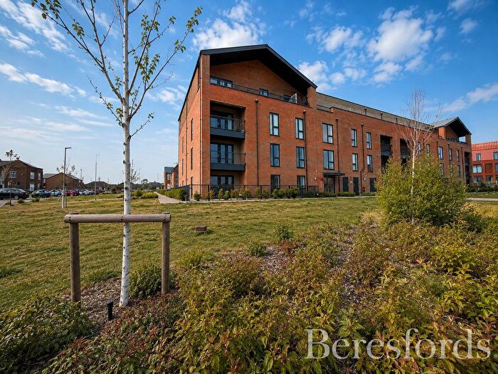 1 Bedroom Flat For Sale In Flat, Bentley Court, Finlay Gardens, RM12