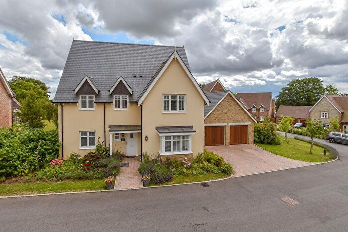 4 Bedroom Detached House For Sale In Vicarage Fields, Linton, Maidstone, Kent, ME17