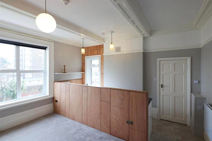 Studio To Rent In Bath Road, Worthing, BN11