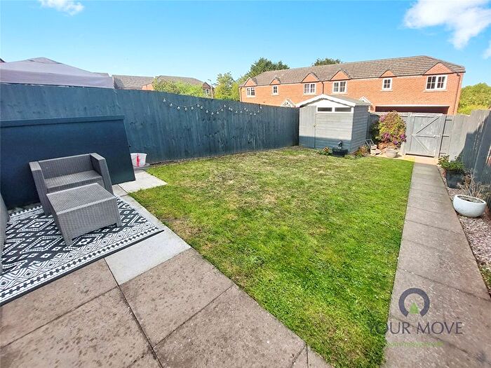 3 Bedroom End Of Terrace House For Sale In King Edmund Street, Dudley, West Midlands, DY1