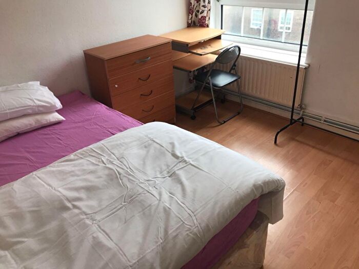 2 Bedroom Flat To Rent In Romford Road, London, E7