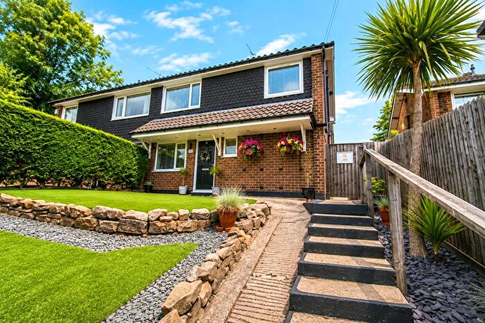 3 Bedroom Semi-Detached House For Sale In Lincoln Close, Tibshelf, Alfreton, DE55