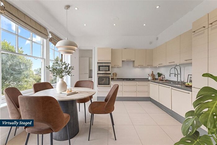 3 Bedroom Flat For Sale In Kidderpore Gardens, Hampstead, NW3