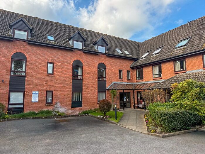 1 Bedroom Flat For Sale In Ashridge Court, Newbury, RG14