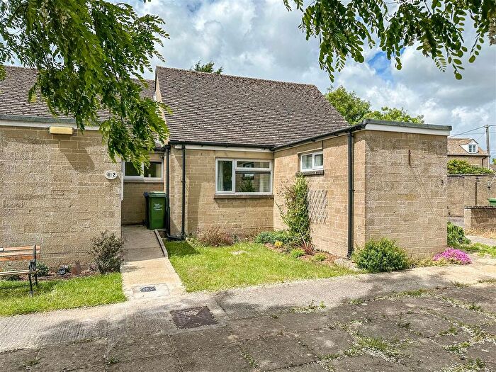 1 Bedroom Semi-Detached Bungalow For Sale In Anthony Close, Sherston, Malmesbury, SN16