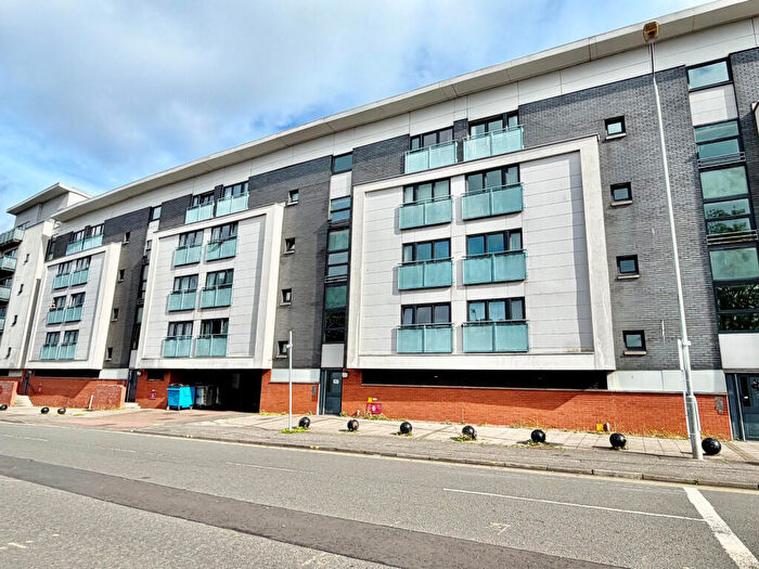 2 Bedroom Flat For Sale In Maryhill Road, Glasgow, G20