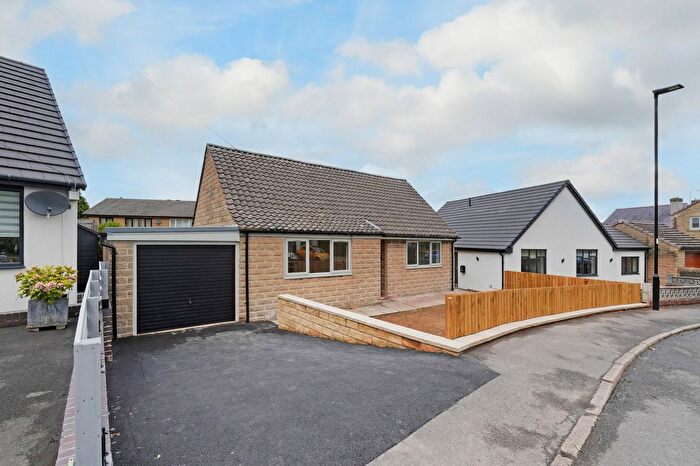 3 Bedroom Detached House For Sale In Princess Drive, Deepcar, S36