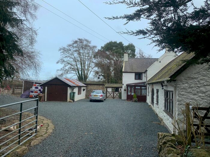 3 Bedroom Farmhouse For Sale In Rhosmeirch, Llangefni, Anglesey, LL77
