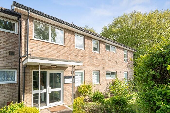 1 Bedroom Flat For Sale In Northcroft, Wooburn Green, Buckinghamshire, HP10