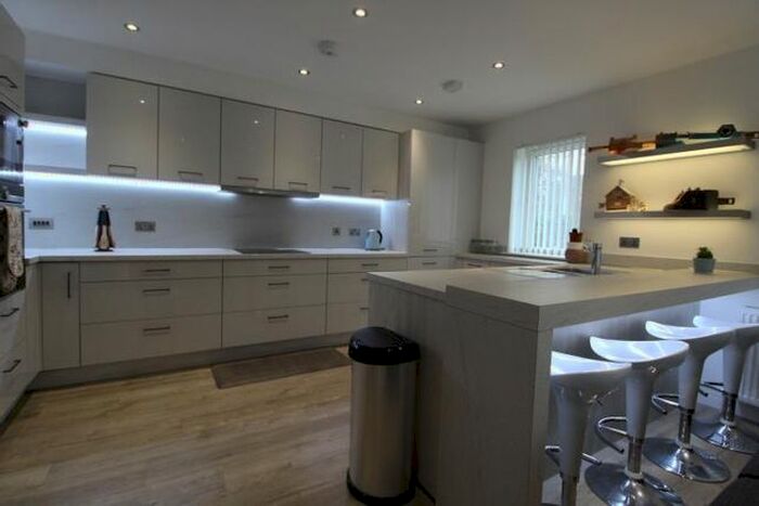 2 Bedroom Flat To Rent In May Baird Gardens, Aberdeen, AB25