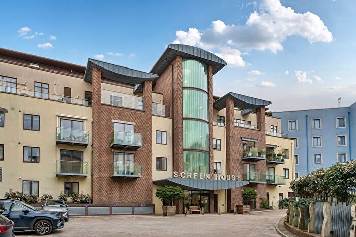 2 Bedroom Flat For Sale In Screen House, Dorchester, DT1