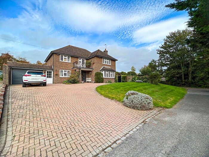 4 Bedroom Detached House For Sale In Castle Lane, Bramber, BN44