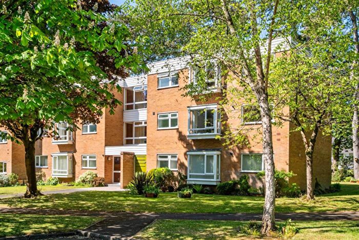 2 Bedroom Apartment To Rent In White House Way, Solihull, B91